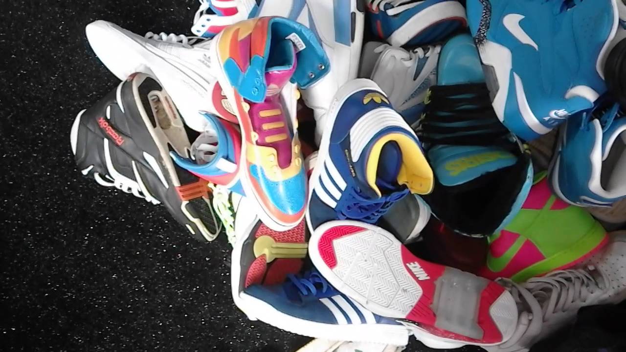 Sneaker Chaos - YouTube