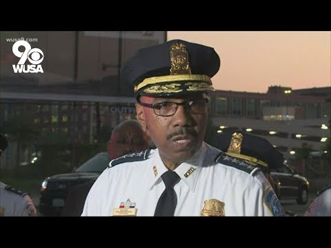 DC cop shoots, kills man after found asleep at a traffic light with a gun in the car