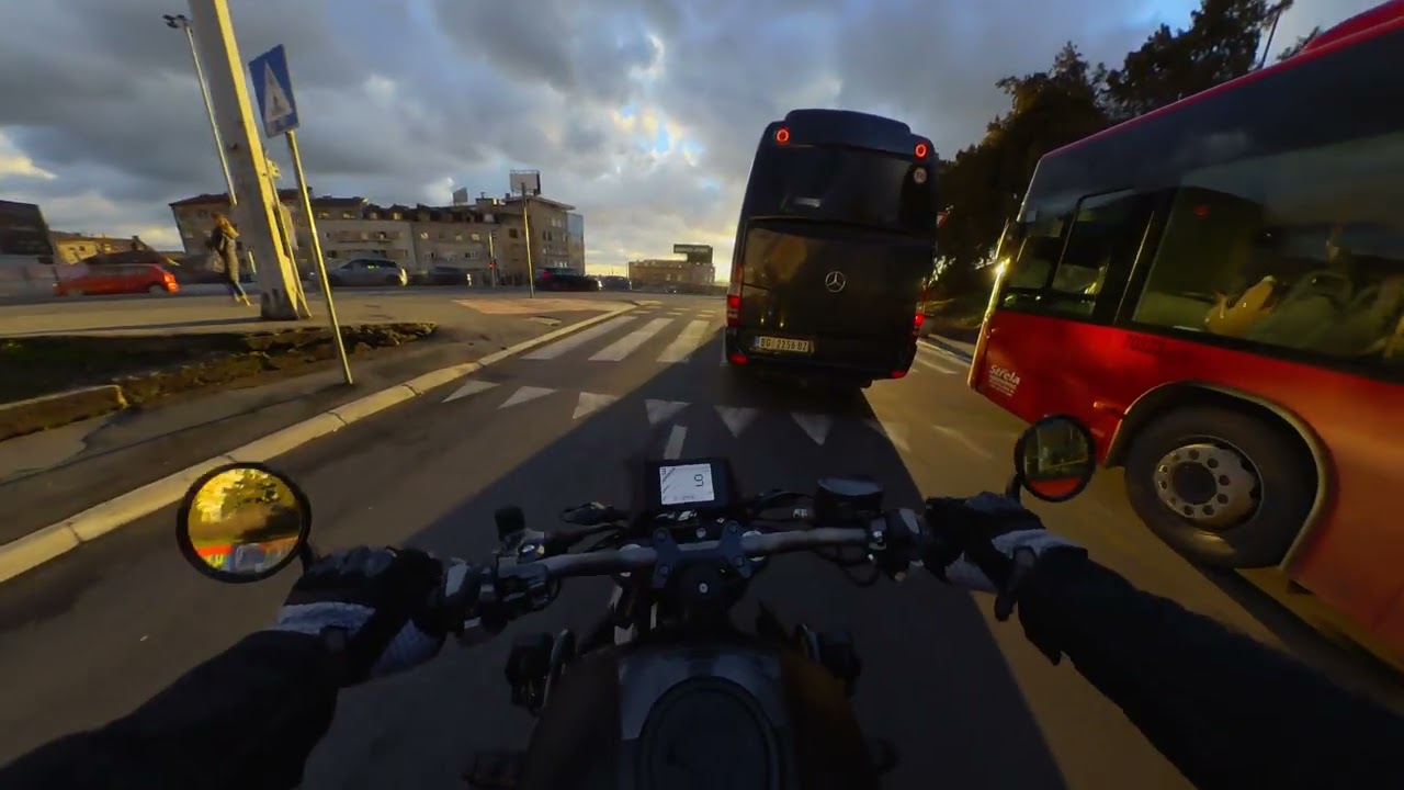 Daily Commute | Rain and Sun | Zontes G1 125 X | Traffic of Belgrade #insta360