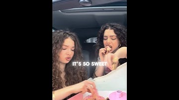 Kalogeras Sisters Going To Crumble Cookie !