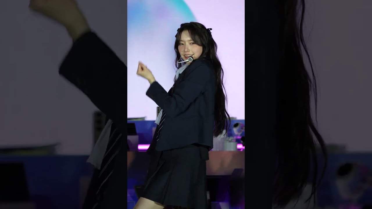 갤럭시 AI 캠퍼스 투어 라이브 고대 FIFTY FIFTY (피프티피프티) Starry Night 문샤넬 직캠