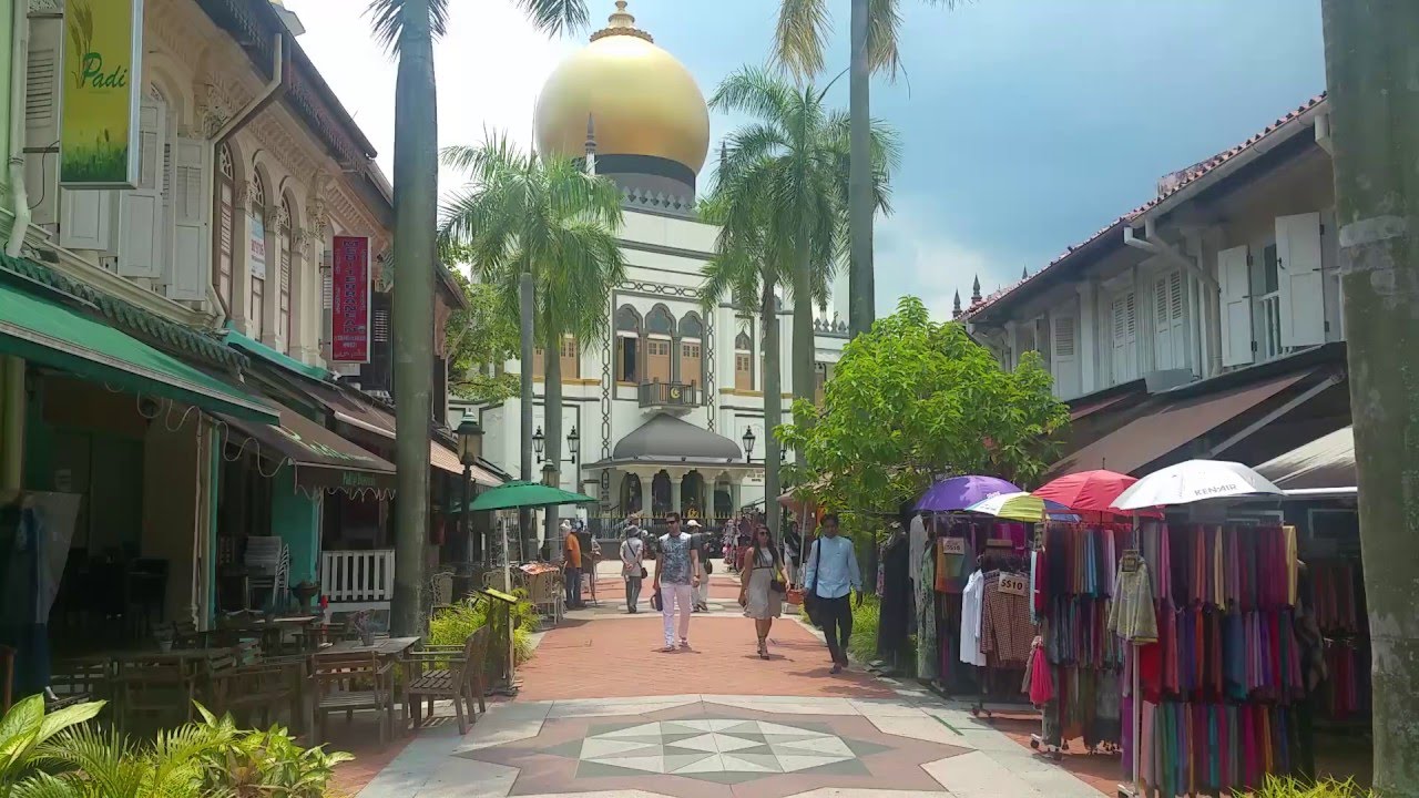 Arab Street and Sultan Mosque Singapore. Attractions in Singapore