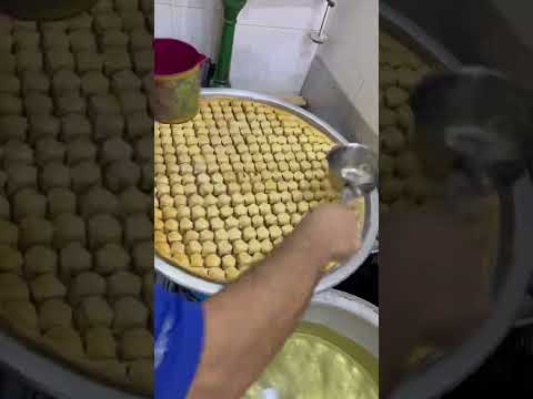 كيفية عمل البقلاوة العراقية