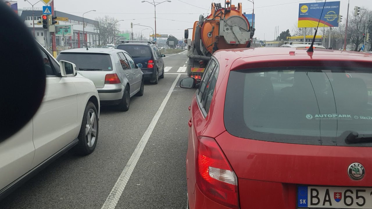 MHD BA LINKA 53 SMER TRNAVSKE MYTO - VAJNORY