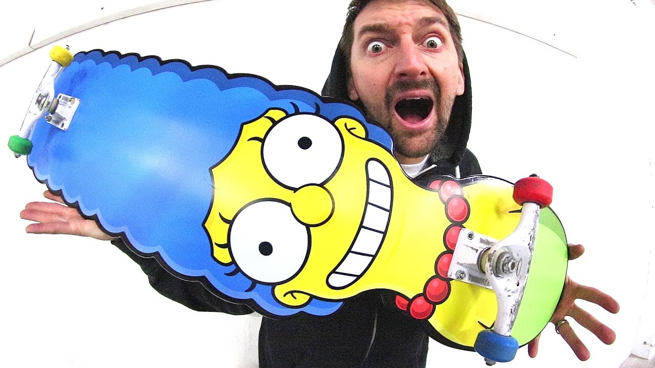 please cartoon THE MARGE SIMPSON SKATEBOARD!