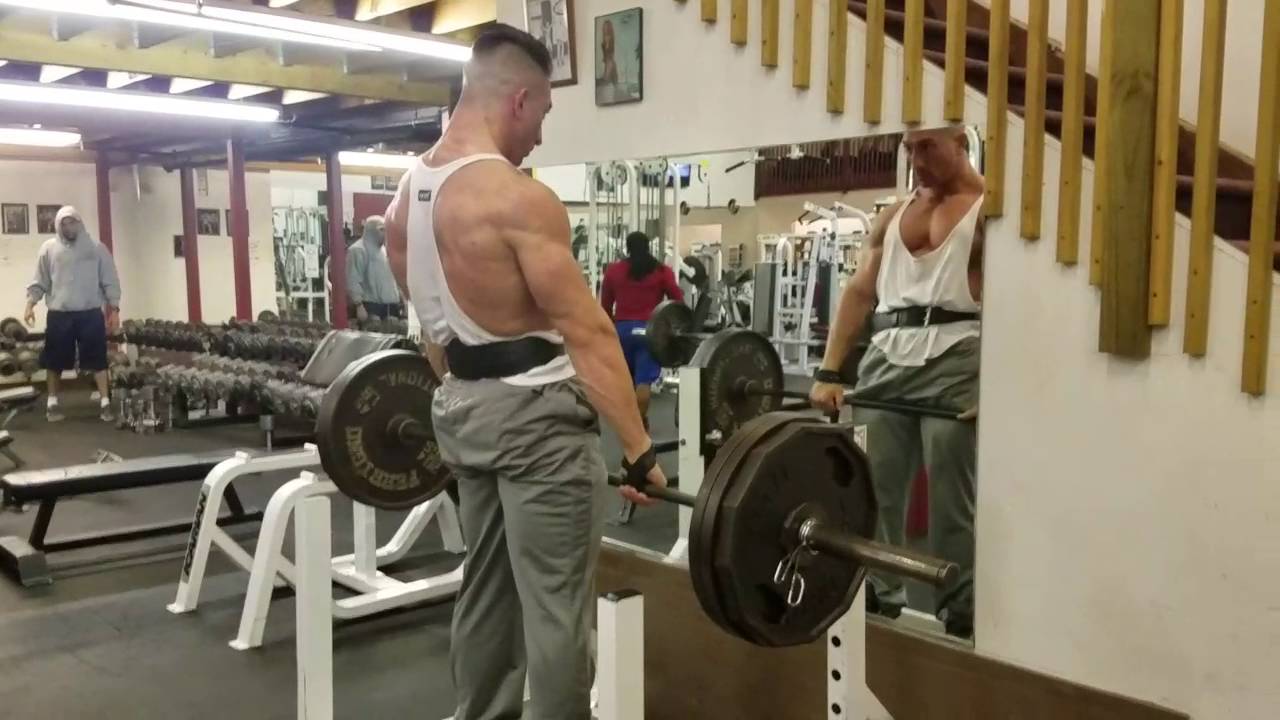 NJ GYM TOUR BODYWORX HARDCORE GYM PATERSON NJ HEAVY DEADLIFTS & ROWS 5