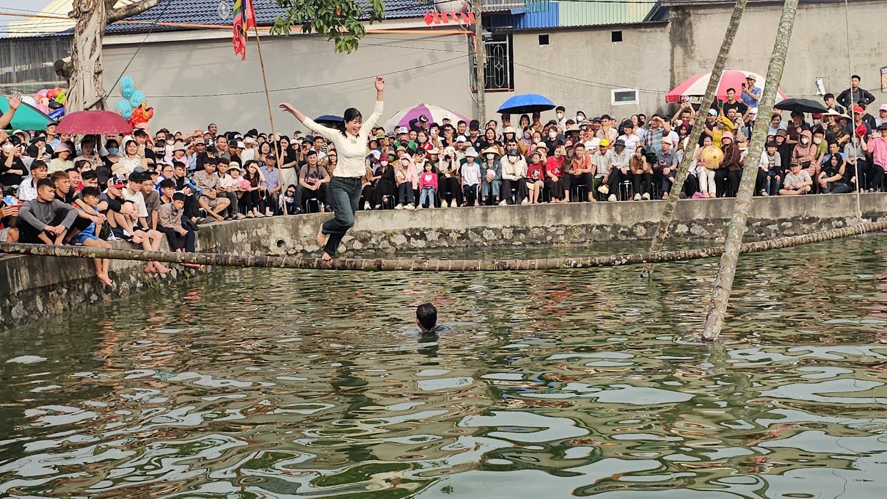 Kiếm 100 triệu tại lễ hội cầu 