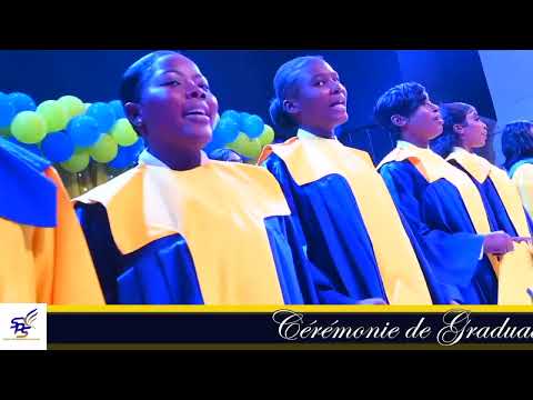 CHANT DE JOIE PAR LES GRADUÉS(CÉRÉMONIE DE GRADUATION DE SPS) PROMOTION D'ÉMERAUDE 2021-2023.