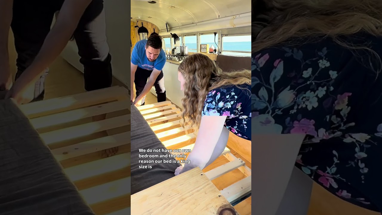 Второй наиболее часто задаваемый вопрос о путешествии с семью детьми в школьном автобусе…