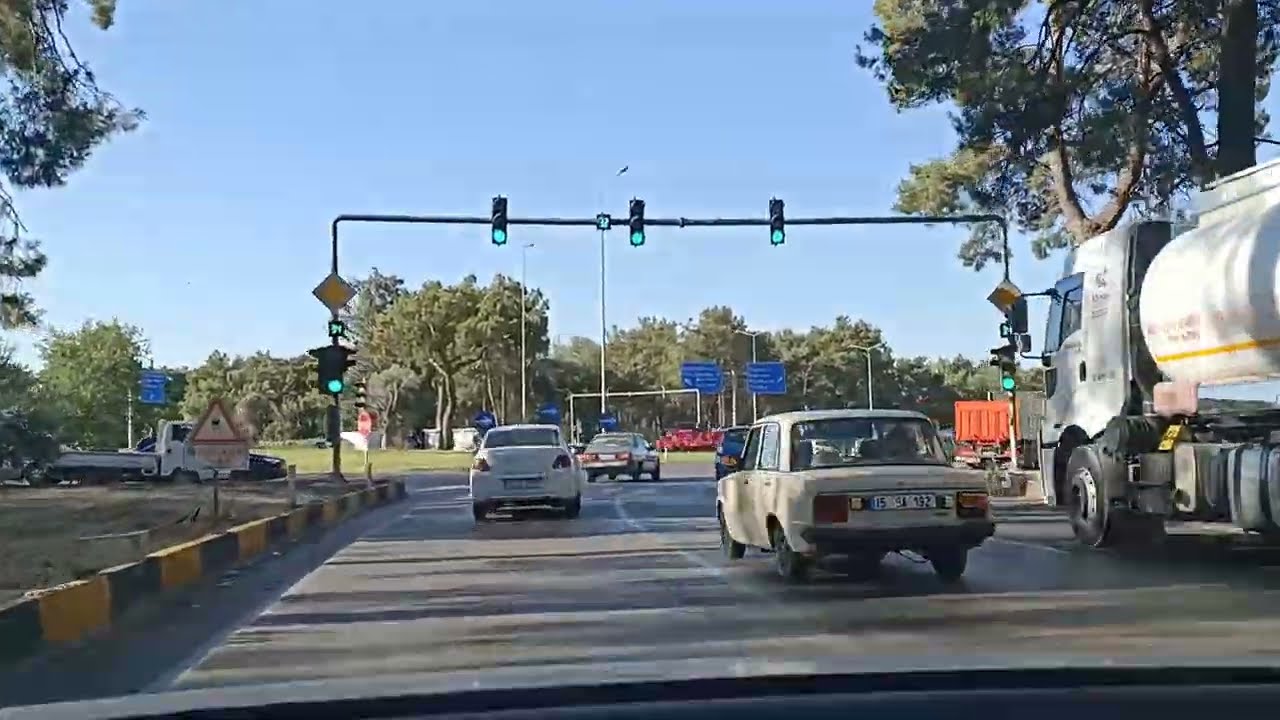 Döşemealtı Atatürk Caddesinden Kepez Kaymakamlığına gidiyoruz