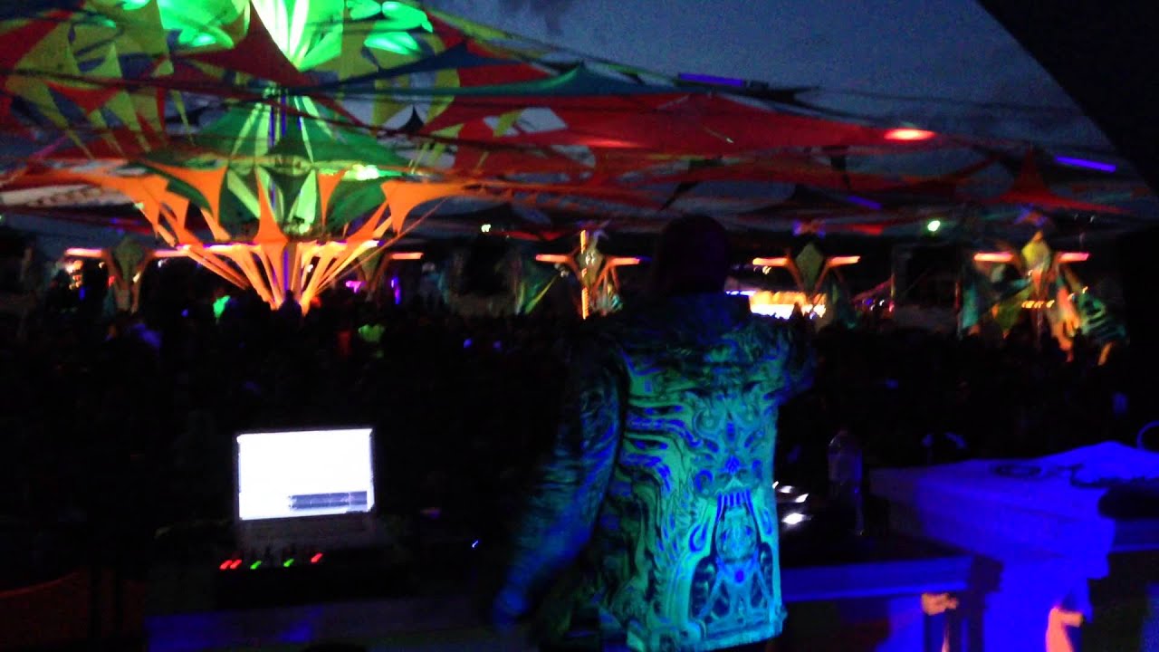 Laughing Buddha @ Antaris Projekt 2014