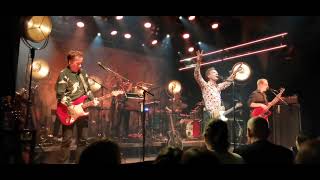 Ismo Alanko - Syöksylaskijoita Kaikki Tyynni - Neljäkymmentä laulujen vuotta - Tavastia 19.11.2021