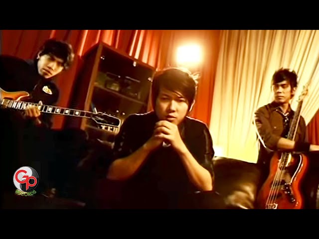 Five Minutes - Aku Tergoda (Official Music Video) class=