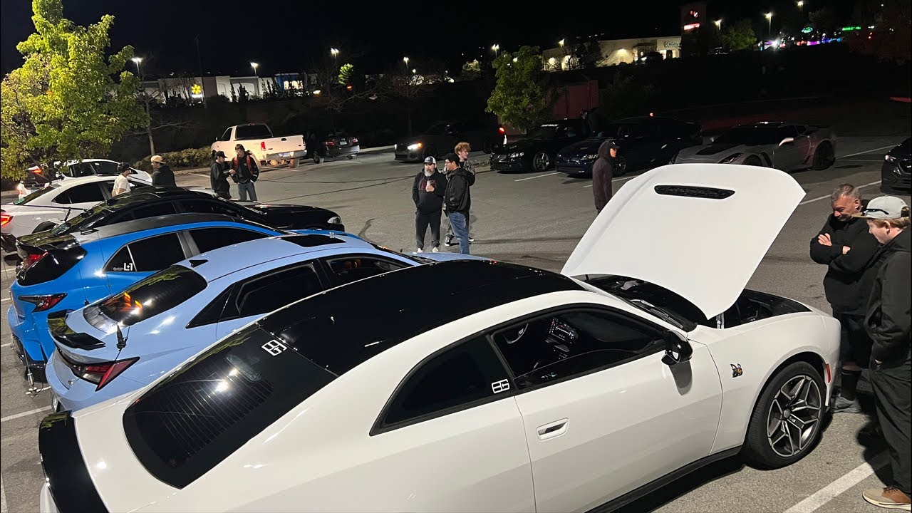 SATURDAY NIGHT CAR MEET… COPS BE OUT! 👀🔥 - YouTube