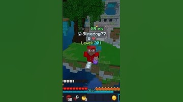 Fly Hacking in bedwars #hypixel #minecraft #hacker