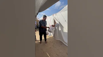 فرحة الأطفال غزة بالحصول ع الخبز عن جد شئ يجنن غزة اكسبلور Shorts 