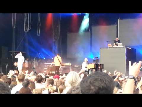 TEESY feat. CRO - SOS | MELLOTOUR '15 Aalen