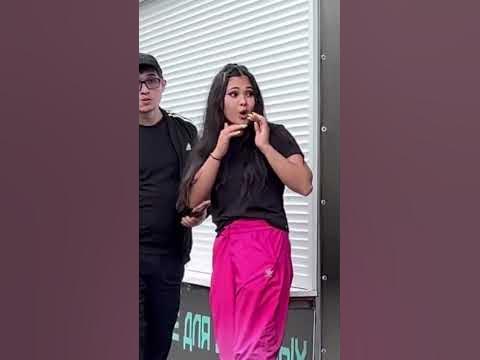 Парочка в шоке - YouTube