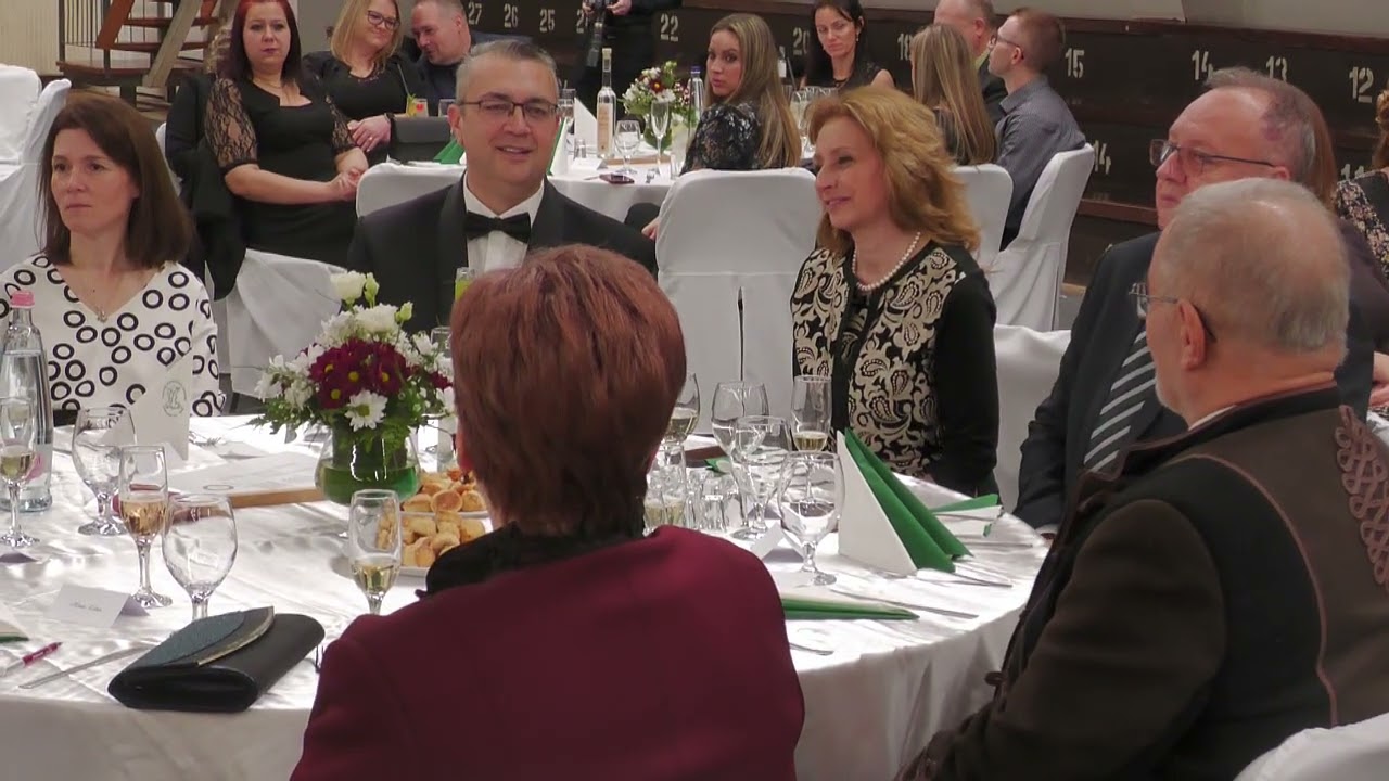 Ismét a KÉSZ nyitotta a békési báli szezont