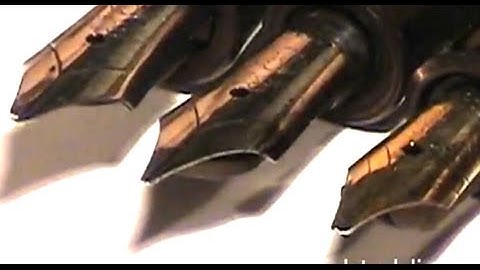 Left oblique, straight and right oblique fountain pen nibs