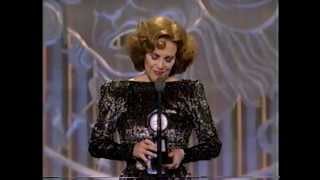 Madeline Kahn wins 1993 Tony Award for Best Actress in a Play