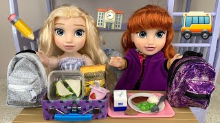 Elsa and Anna toddlers packing lunch 🍱 box before school Morning Routine