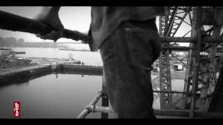 Levi's FW09 EU Commercial (GUYS) - JEANSSHOP.com screenshot 4