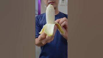 How to eat a banana - Cách ăn một trái chuối #thaybabinh #eatbanana