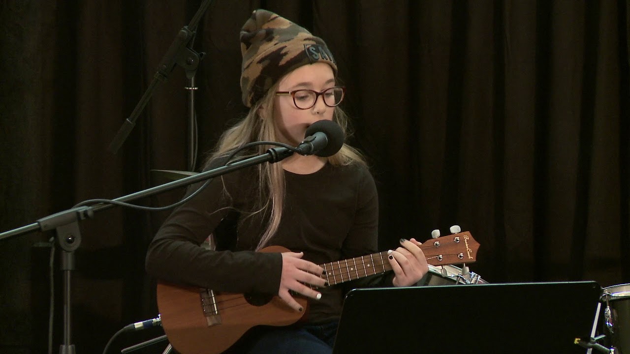 Arianna N-R - Lewis Capaldi "Someone you Loved" (Voice/Uke Cover)