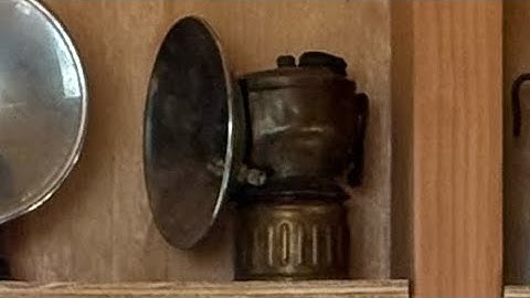 Rebuilding a miners’ carbide lamp