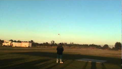 Trex 600 Nitro LE Flying Upside Down