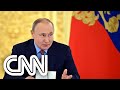 Putin diz esperar que situação na Ucrânia possa ser resolvida pacificamente | CNN PRIME TIME
