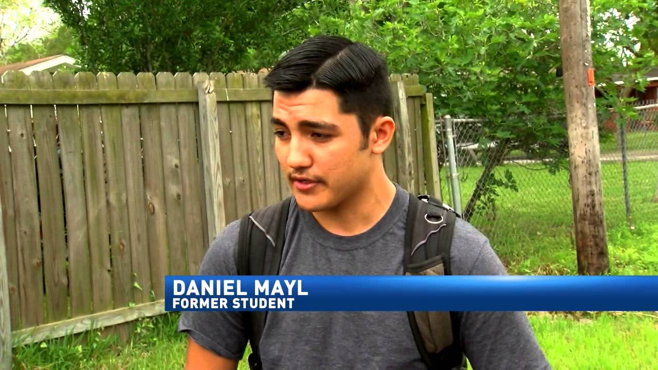 Harlingen teacher charged with improper student relationship