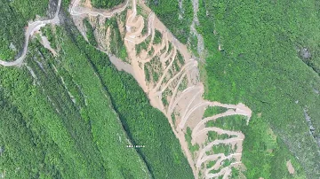 Newly built winding road. 38 hairpin turns.Lanying Canyon/CHINA.Do you dare?. 挂壁公路