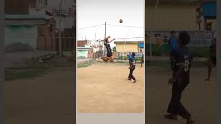 knocking power✊️ #viral #likeandsubscribe #likeandsubscribe #volleyball #comment #views