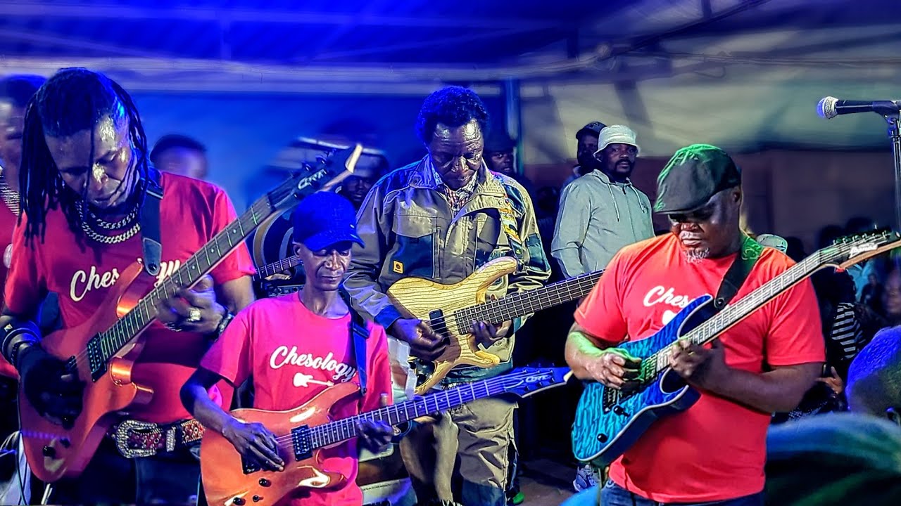 Alick Macheso.Majuice.Nowelo.Zaka Zaka &Sekuru poto Nhasi At Warren Park 1by1 Solo Guitar Honai mega
