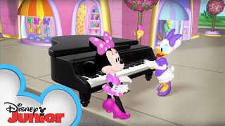 Piano Movers and Shakers | Minnie's Bow-Toons | @disneyjunior Resimi