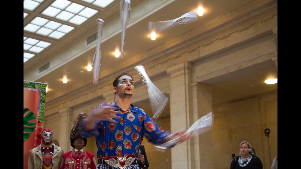 Cirque du Soleil's Rudolf Janecek becomes world's fastest juggler