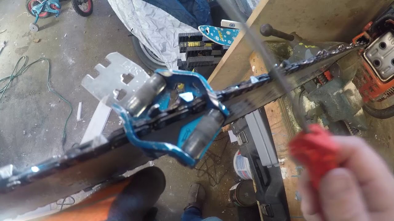 Husqvarna 455 Rancher Chainsaw hand sharpening - YouTube