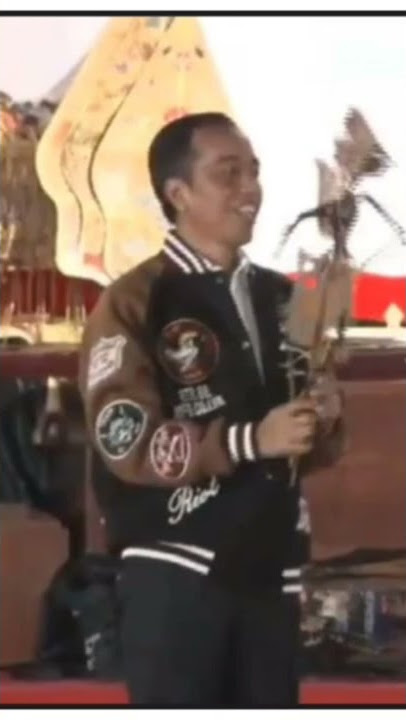 PRESIDEN RI Cinta Wayang Kulit