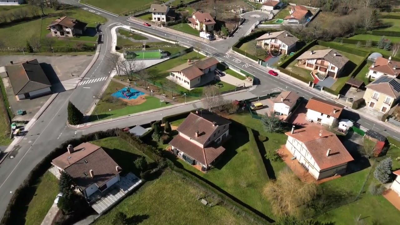 AMETZAGA  ZUIA. Pueblos de Araba /Álava. DRON DJI MINI 3 PRO.