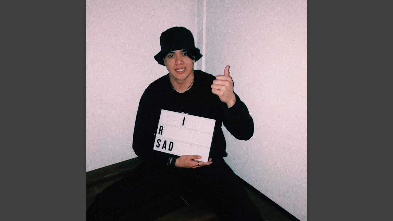 YouTube पर Commitment Issues देखें YouTube पर Commitment Issues देखें