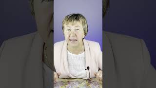 Почему малыш горько плачет перед тем, как покакать?