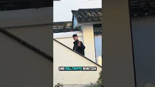 Mutter dachte, ihr Sohn sei auf der Rolltreppe😂🤣
