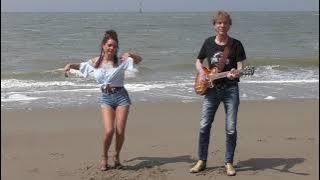 WALKIN´ SHOES - DOWN ON THE CORNER