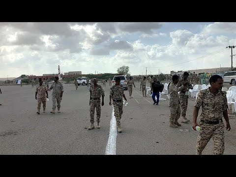 Video | Yemen'de askeri geçit törenine İHA'lı saldırı anı kamerada