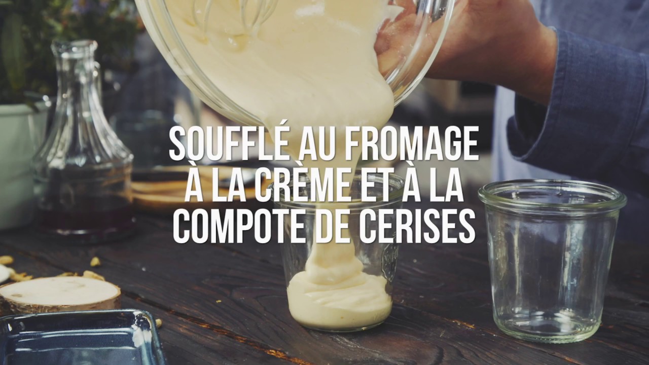 Soufflés au fromage à la crème et à la compote de cerises