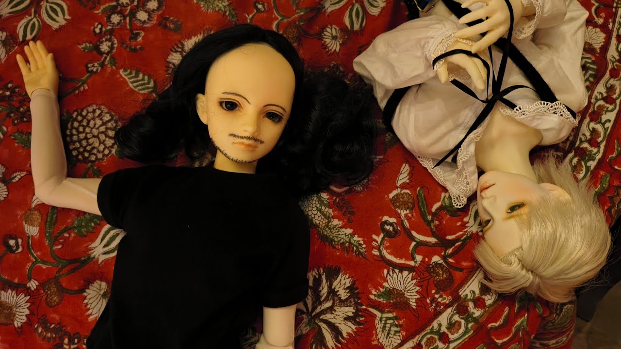 I Made Creepy Nuts-Inspired Dolls! | At Ekoda 14 - YouTube