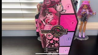 (Adult Collector) Draculaura Skulltimate Secrets Wave 1 unboxing/review