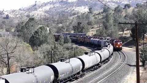 First Train Around Tehachapi Loop in ~36 Hours